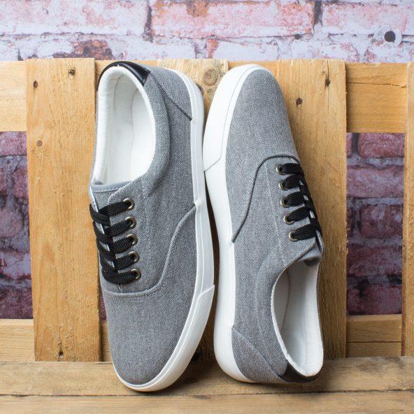 Canvas sneakers