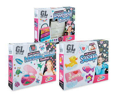 Girls' Craft Sets