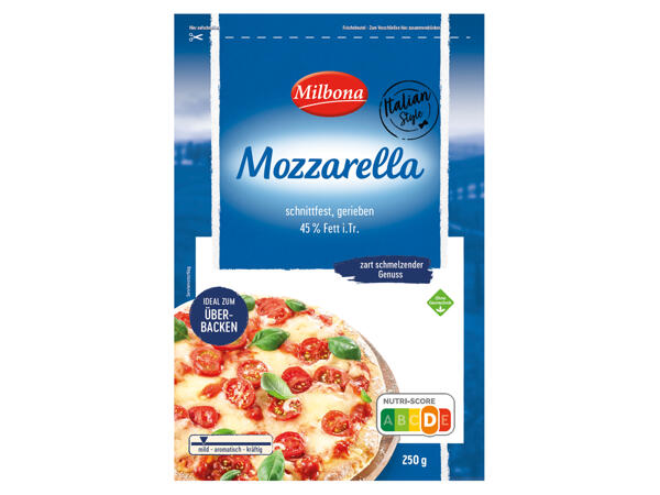 Mozzarella gerieben