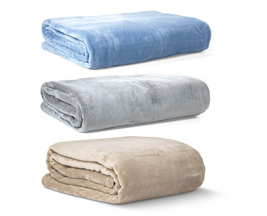 Huntington Home Full/Queen or King Royal Plush Blanket