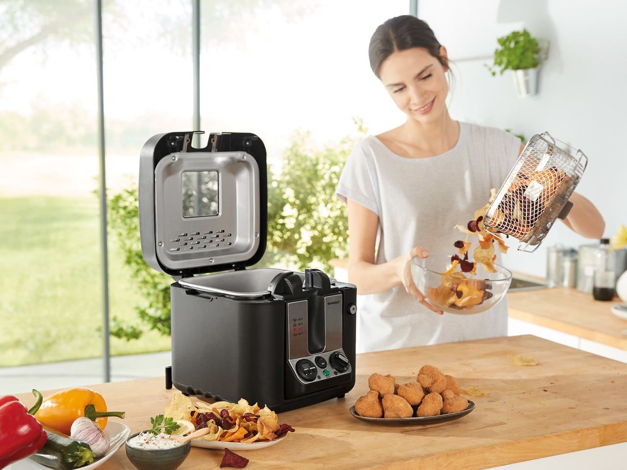 Silvercrest Cool-Zone Deep Fat Fryer1