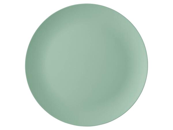 Plastic party cups, plates, cutlery or bowls