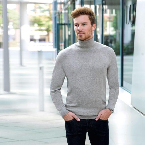 Pullover med rullekrave