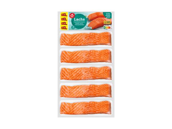 Lachsfiletportionen ohne Haut