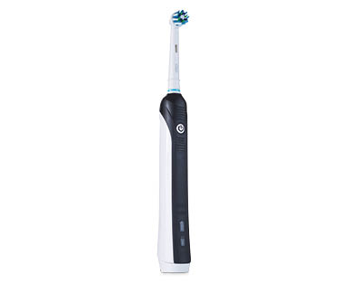 Oral B Pro 700 Electric Toothbrush