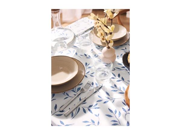 Tablecloth With Leaf Pattern