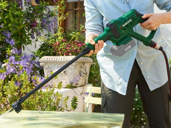 20V Cordless Pressure Washer