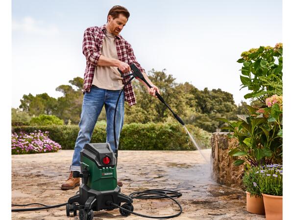 2000W Flexi Pressure Washer