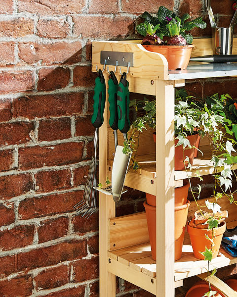 Gardenline 9-Tooth Broom