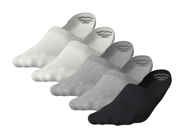 Ladies' Footsies