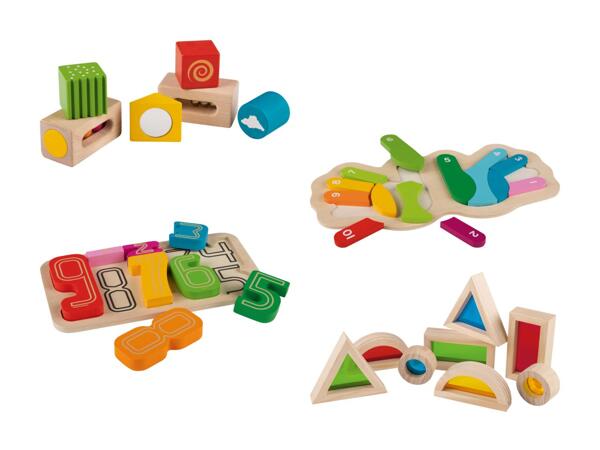 Assortiment de jeux en bois