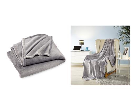 Huntington Home 
 Twin or Full Royal Plush Blanket