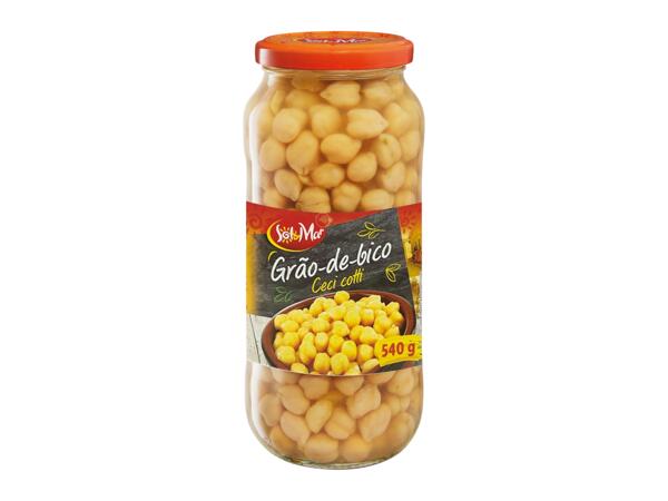 Cooked chickpeas
