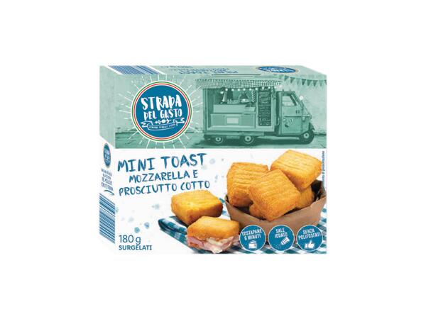 Mini-toast with Ham and Mozzarella