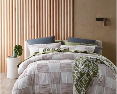 Quilt Cover or Quilted Comforter Set – Queen Size 