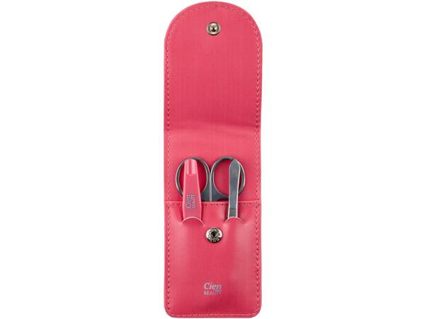 Travel beauty accessories