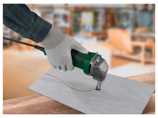 PARKSIDE(R) Prostřihovač plechu PMK 550 C2