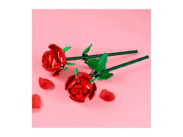LEGO(R) Roses - 120 Pieces