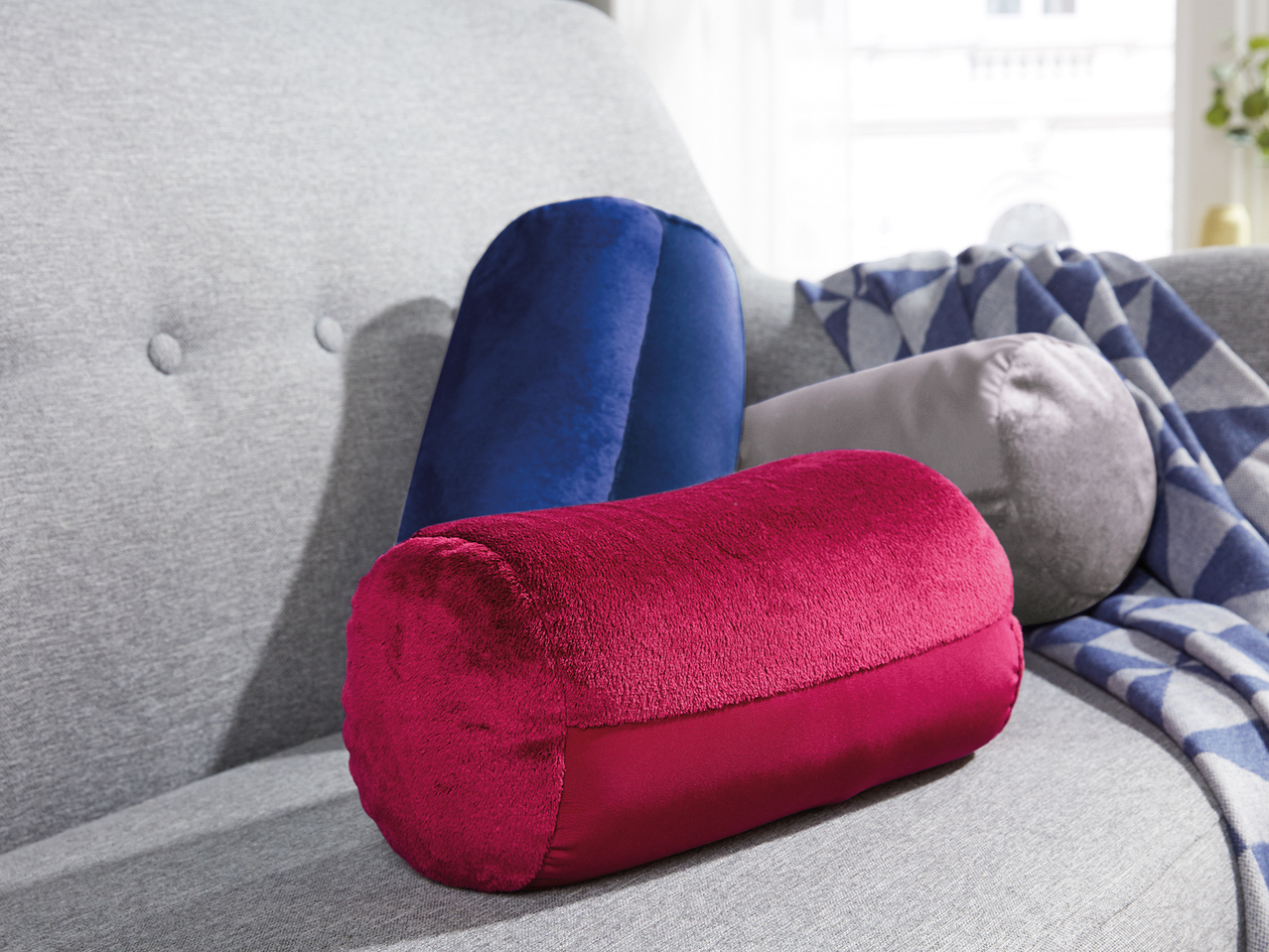 Meradiso Neck Cushion1