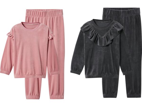 Velourset, 2 delar