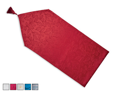 Traditional Christmas Table Runner