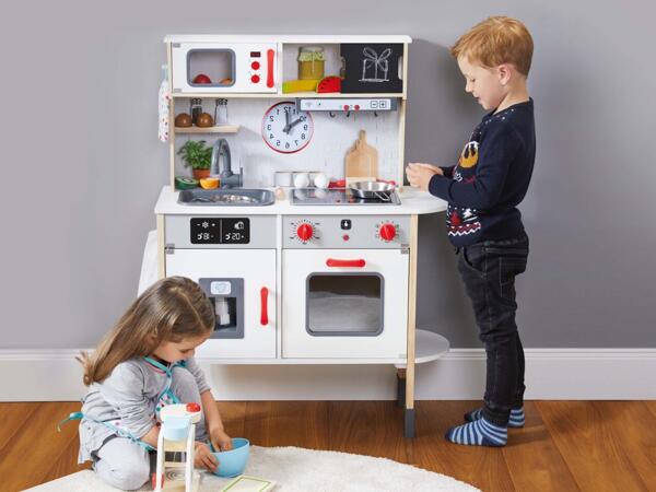 Play Kitchen