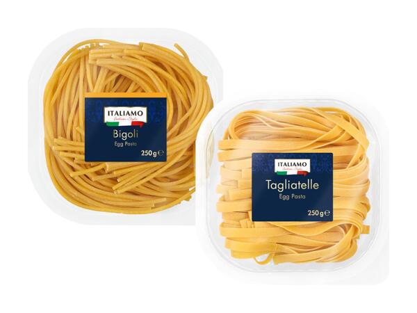 Frische Bigoli oder Tagliatelle