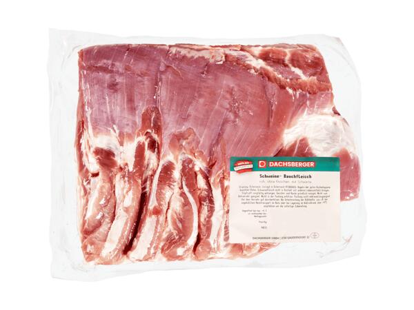 Frischer Schweinebauch im Stück