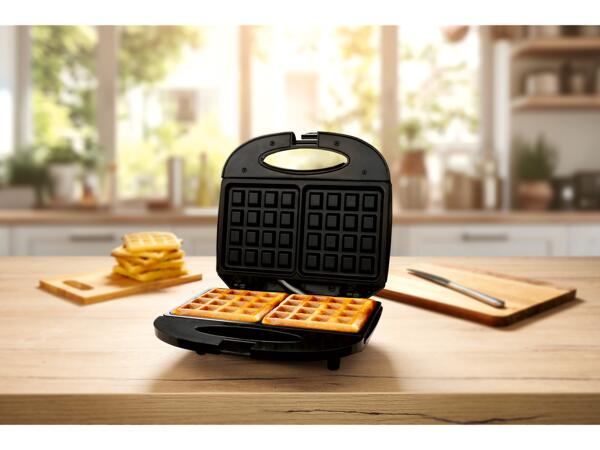 Sandwich Toaster / Waffle Maker