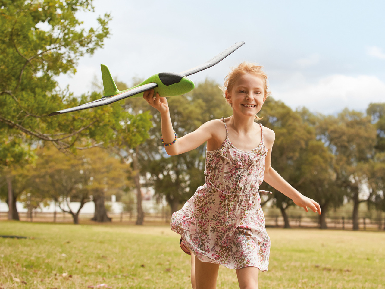Playtive XL Glider Plane1
