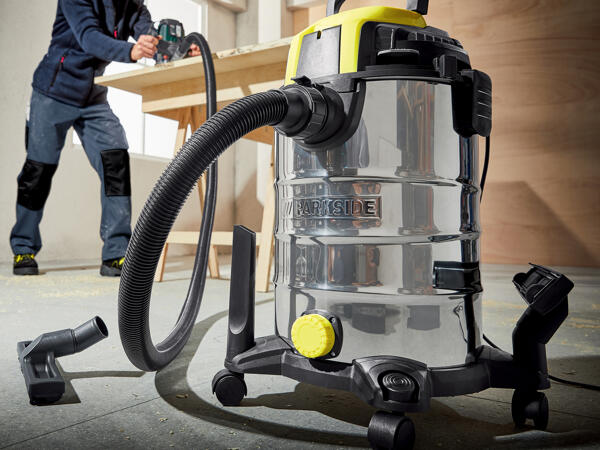 Wet and Dry Vacuum Cleaner