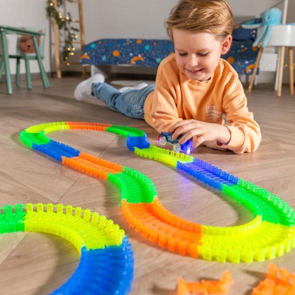 PLAYLAND(R) 				Autorennbahn