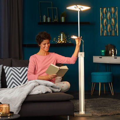 Lampadaire LED avec bras de lecture