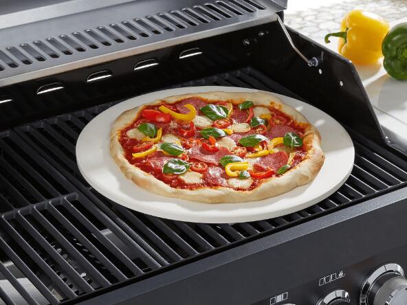 BBQ 	 				Pizzasten