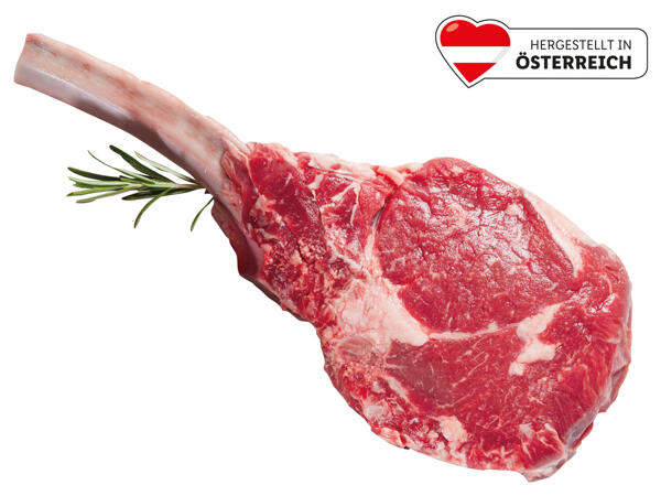 Frisches Tomahawk-Steak