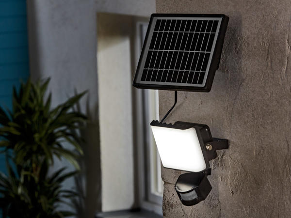 LED Solar Spotlight