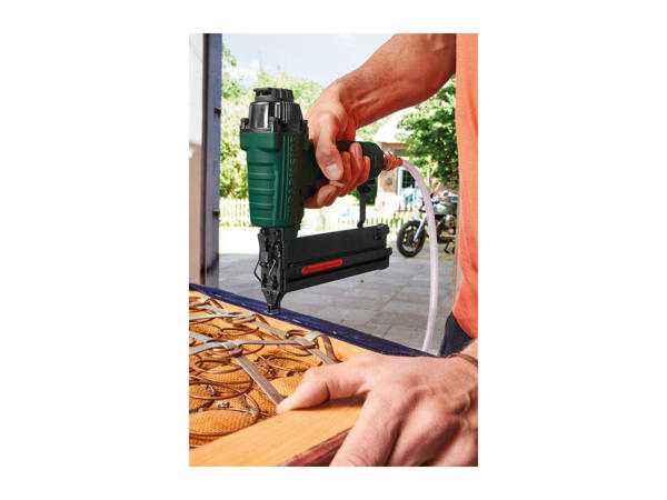Parkside Air Stapler and Nailer1