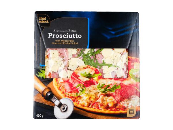 Färsk pizza, prosciutto