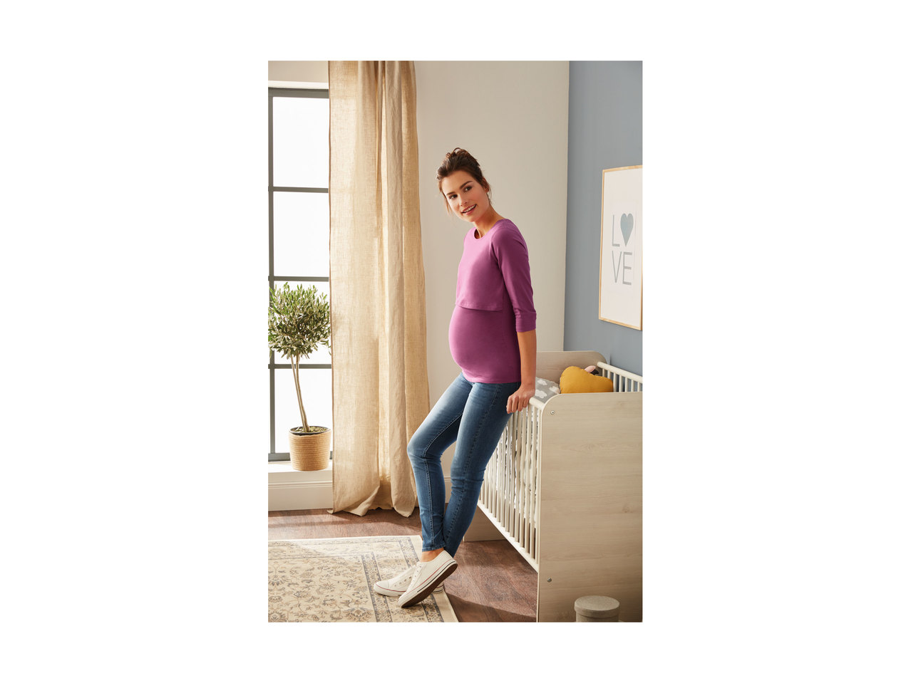 Esmara Ladies' Maternity Top1
