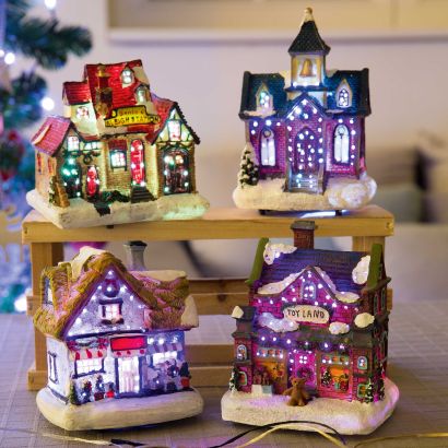 Maisonnette de Noël éclairée