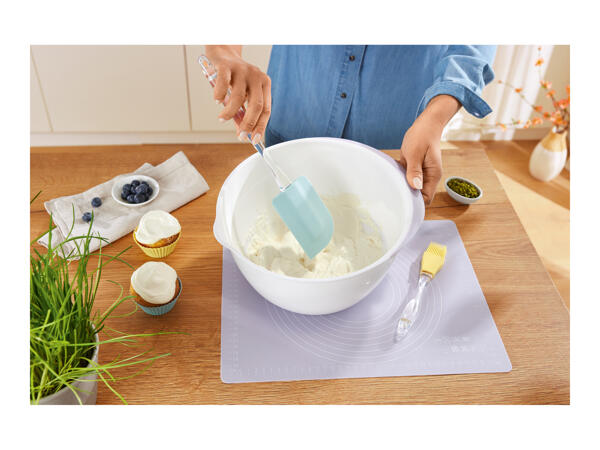 Ernesto Silicone Pastry Brushes/ Spatulas/Baking Mat