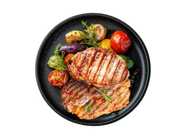 Frische Karree- oder Schopfsteaks mariniert
