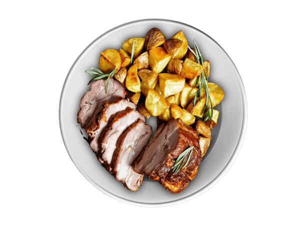 Frischer Schopf oder Karreebraten im Ganzen
