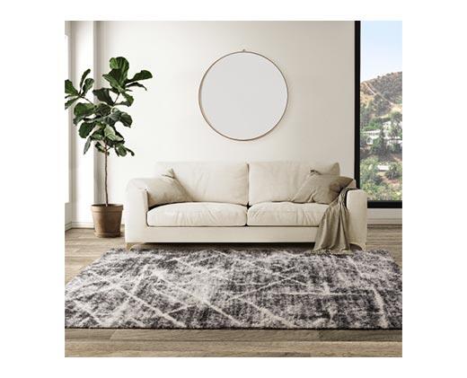 Huntington Home 
 6' 6" x 9' Shag Area Rug
