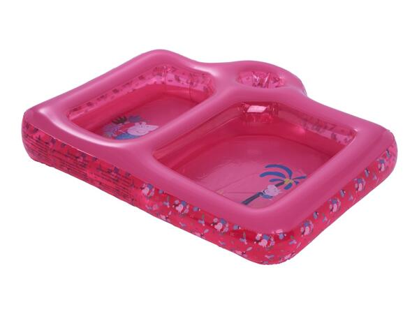 Sand & Water Pool