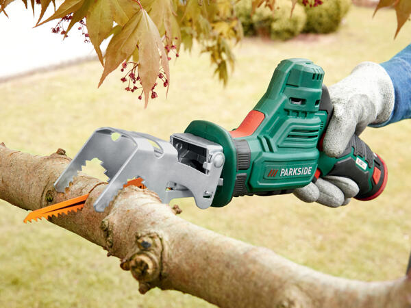 Cordless Garden Saw