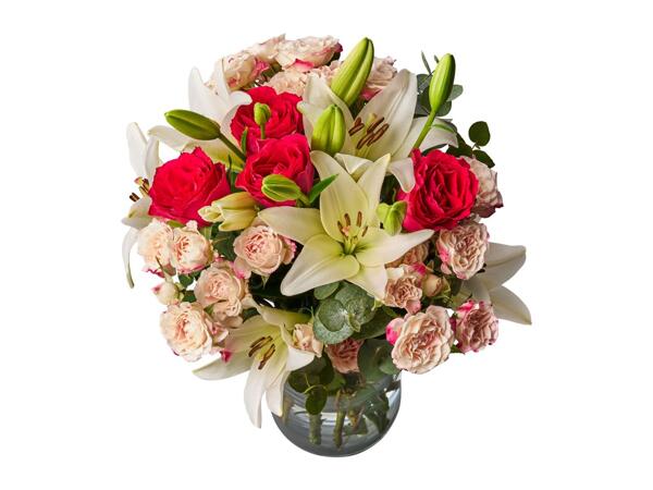 Deluxe Valentine's Rose & Lily Bouquet