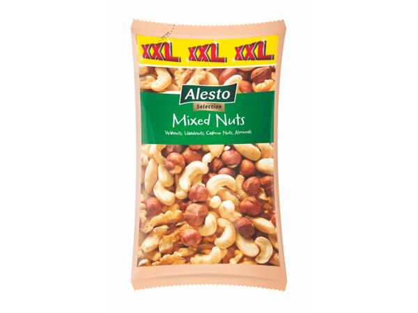 Mixed Nuts XXL