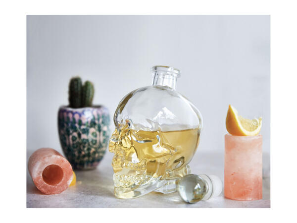 Skull Decanter & Himalayan Salt Shot Glass Set