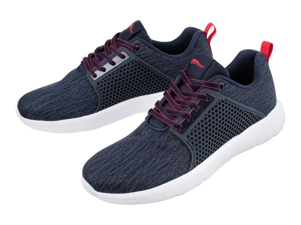 Ladiesʼ Trainers
